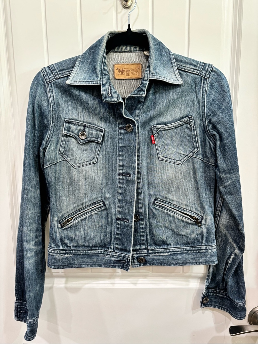 Levi's Women's Faded Light Blue Denim Jacket